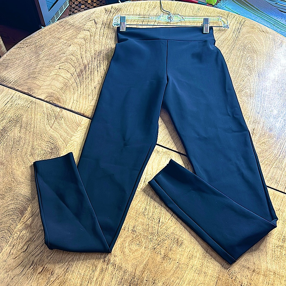 Chiara Boni Slim Silhouette Black Skinny Ankle Pants